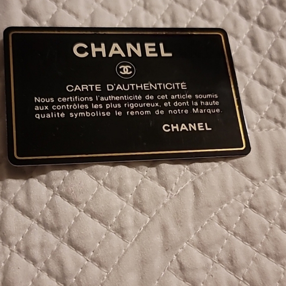 CHANEL Black Patent Leather Bag - Picture 9 of 14